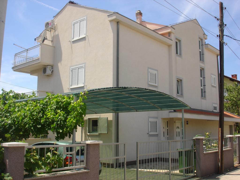 Apartments Gardijan Vodice Luaran gambar